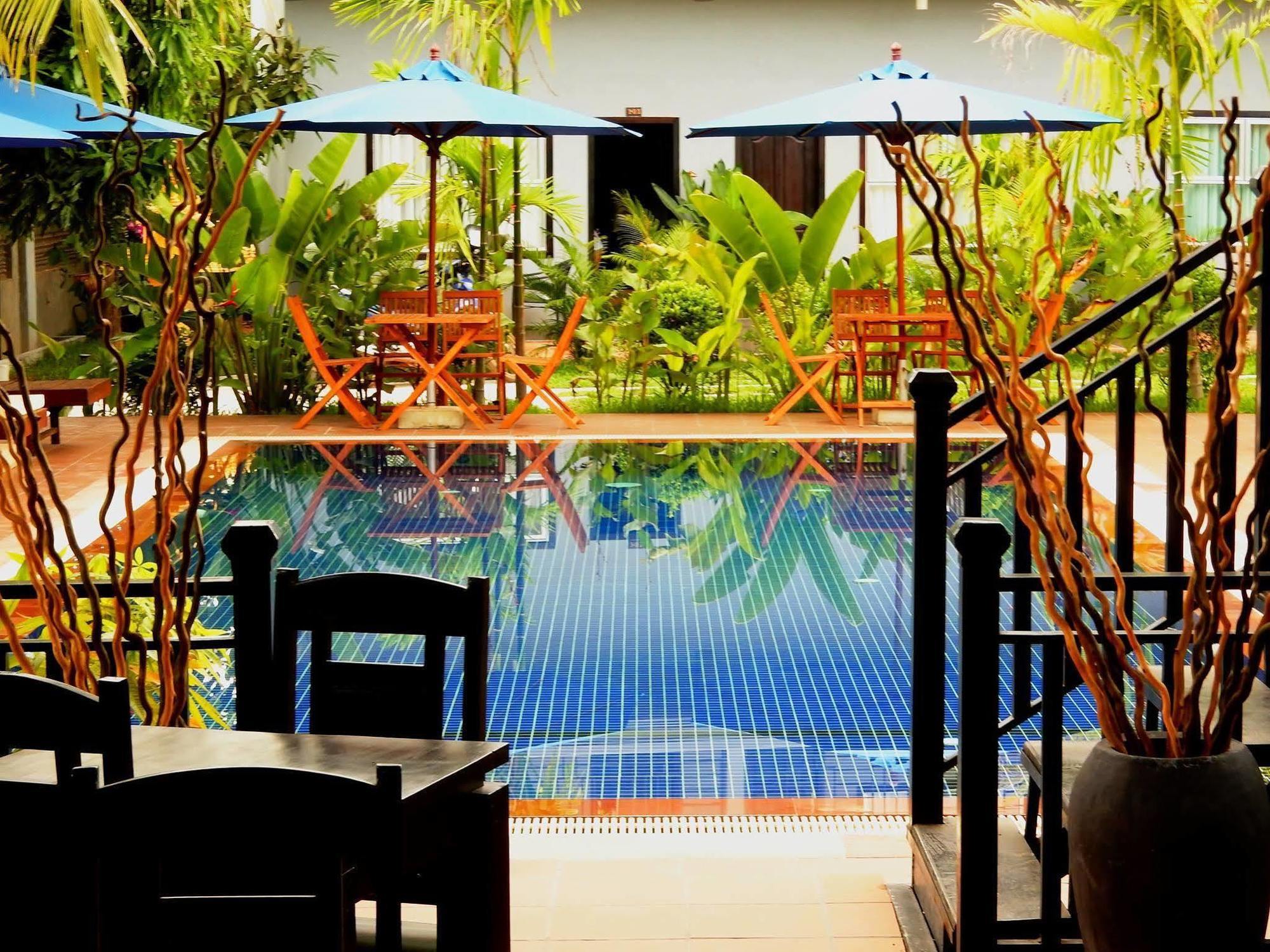 Reveal Angkor Hotel Сием Реап Екстериор снимка