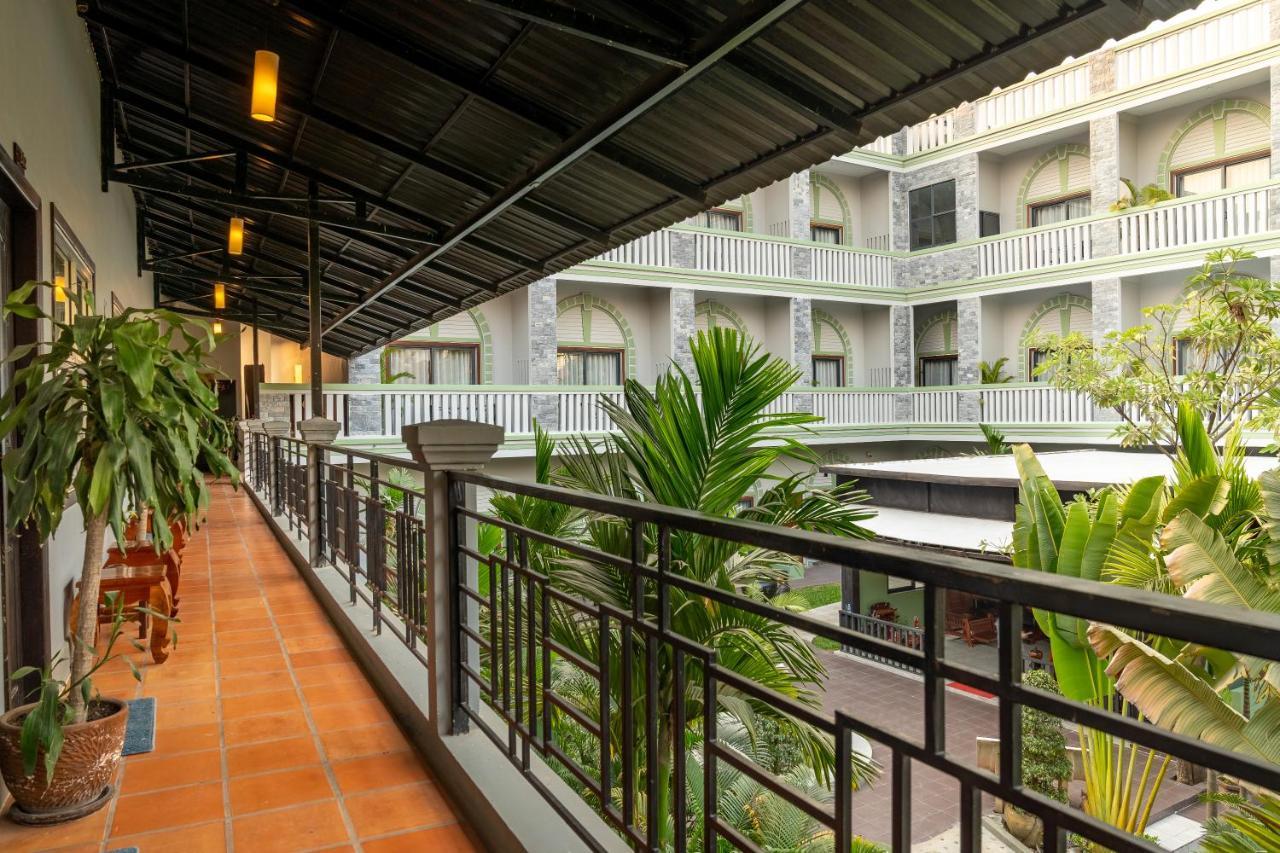 Reveal Angkor Hotel Сием Реап Екстериор снимка