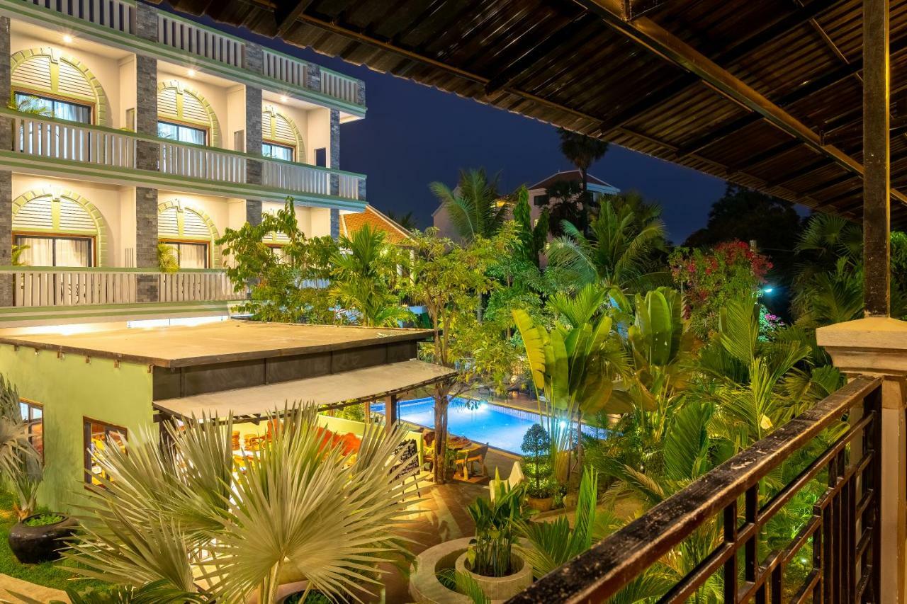 Reveal Angkor Hotel Сием Реап Екстериор снимка